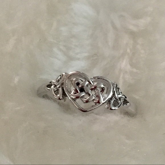 Heart Celtic Knot Ring - Picture 7 of 10